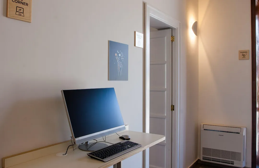 Lobby Collective Hostel - Lecce-1